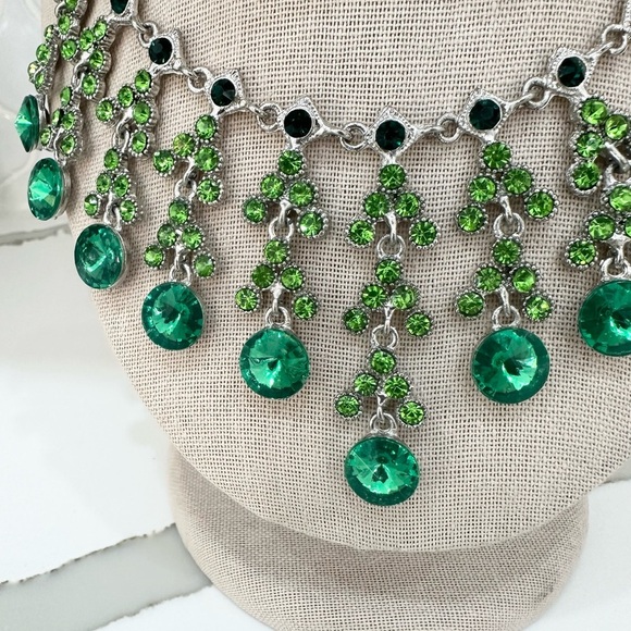 Vintage Uranium Green Glass Rhinestone Statement Necklace - Picture 8 of 9
